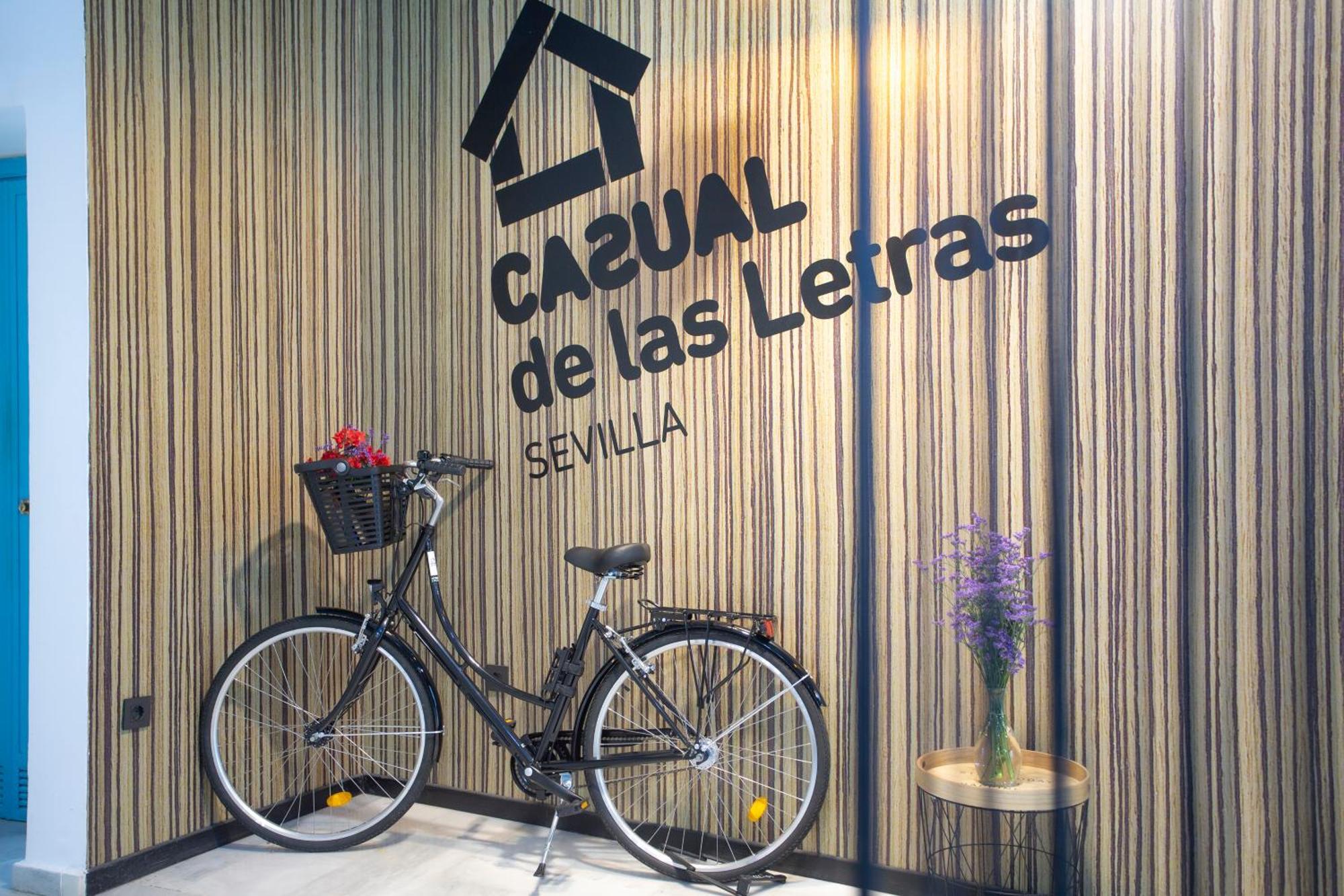 Casual De Las Letras Sevilla Exterior photo